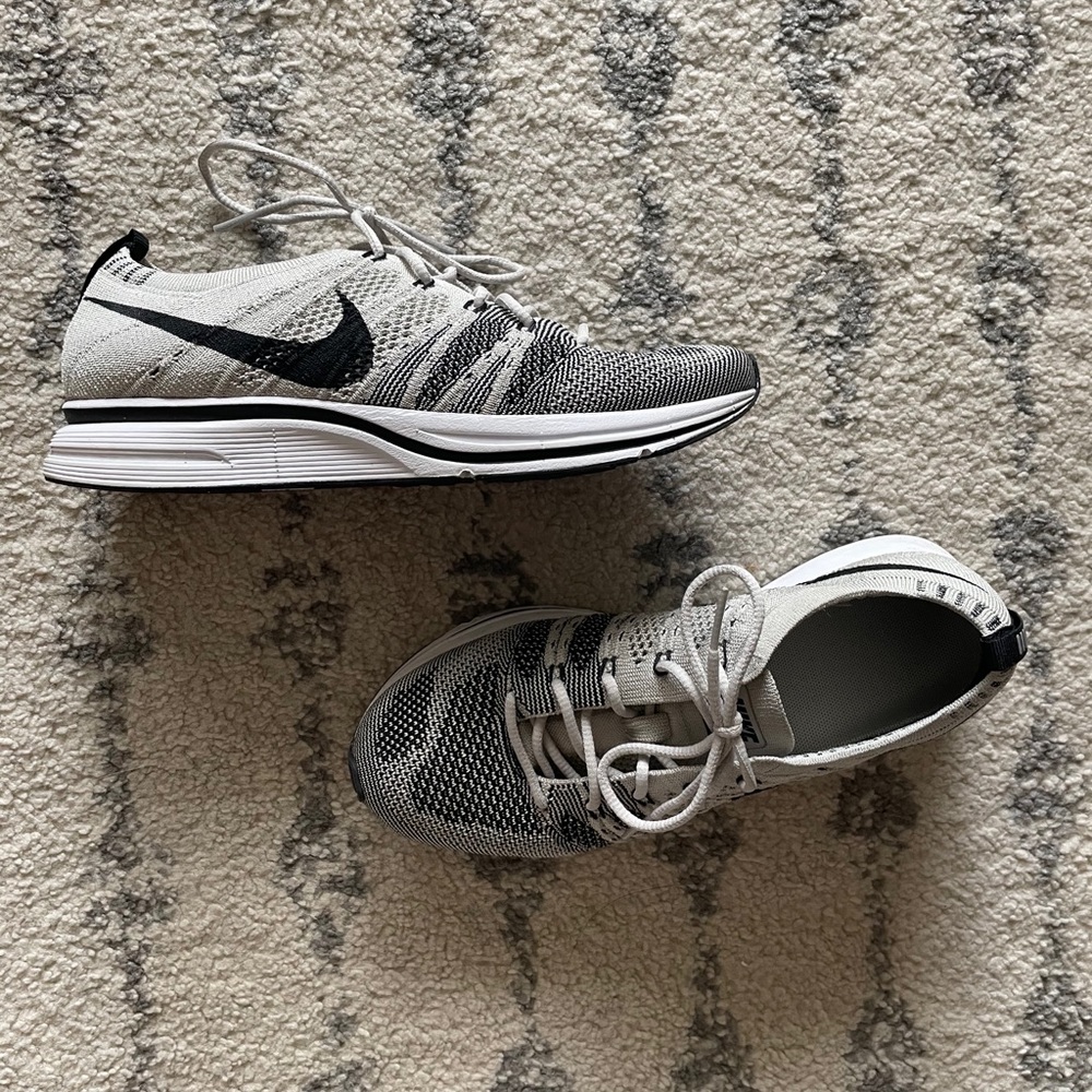 Like New Nike Flyknit Racer 2017 - Pale Gray